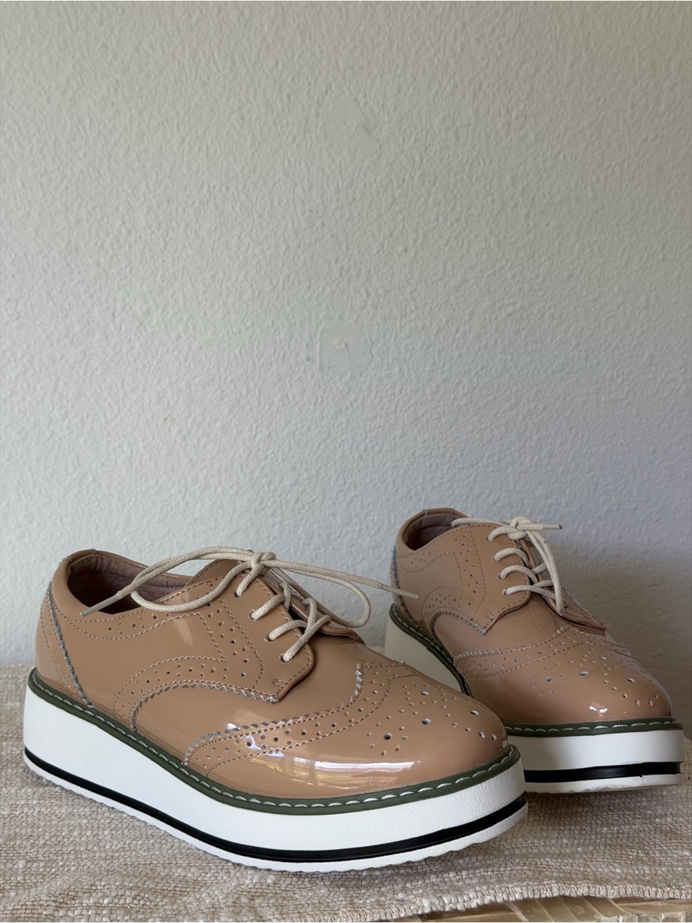 Women's Nude Patent Wingtip Platform Oxfords